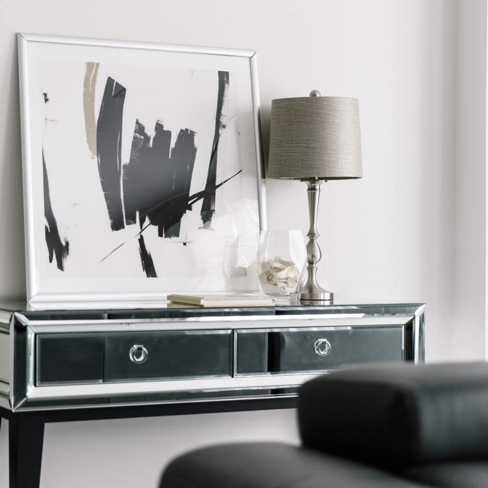 At Home With Lucinda Zhou In Her Modern Glam BTO qanvast Dayre