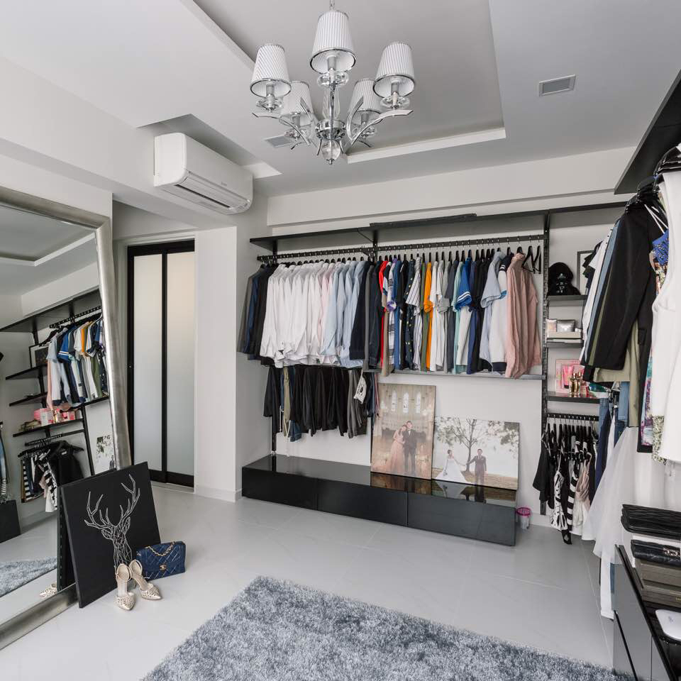 At Home With Lucinda Zhou In Her Modern Glam BTO qanvast Dayre