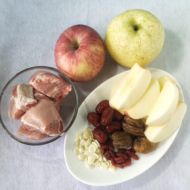 [recipe] Apple & Pear Pork Ribs Soup 苹果梨排骨汤 cuisineparadise Dayre