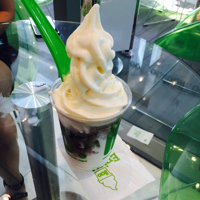 Impromptu llao llao & 4 Fingers 😋 xoxoshahirah Dayre