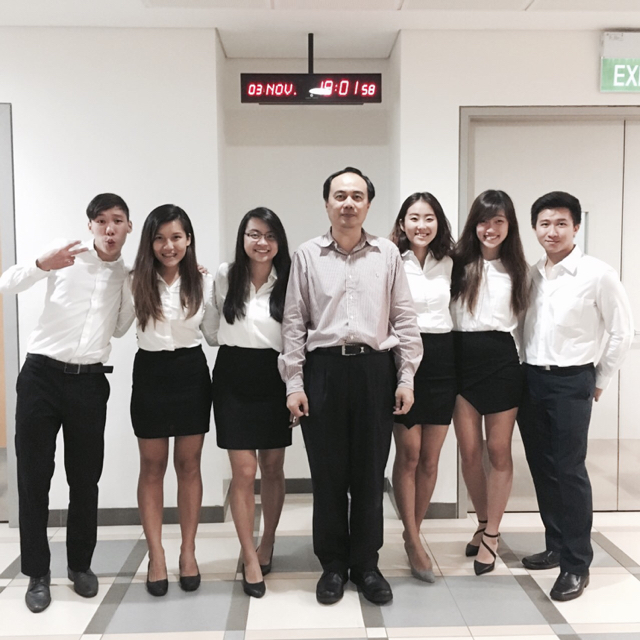 formal wear for presentation
