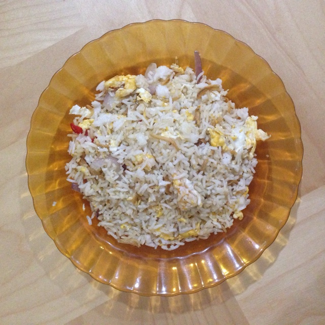 Dapur Orang Bujang Dahlianae Dayre Came Home And Thought Of Making Telur Mata Sunny Side Up Egg To Eat With Rice Soy Sauce Super Simple But Extremely Sedap Then Got Inspired Plus